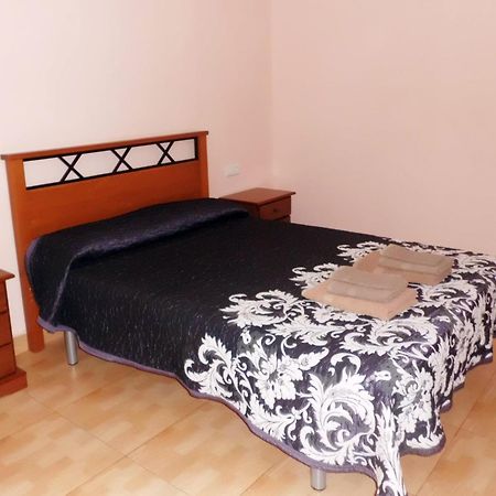 Hostal Abastos Valensiya Dış mekan fotoğraf