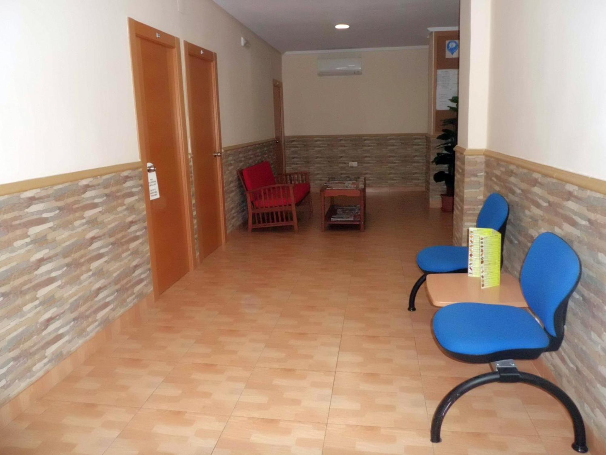 Hostal Abastos Valensiya Dış mekan fotoğraf