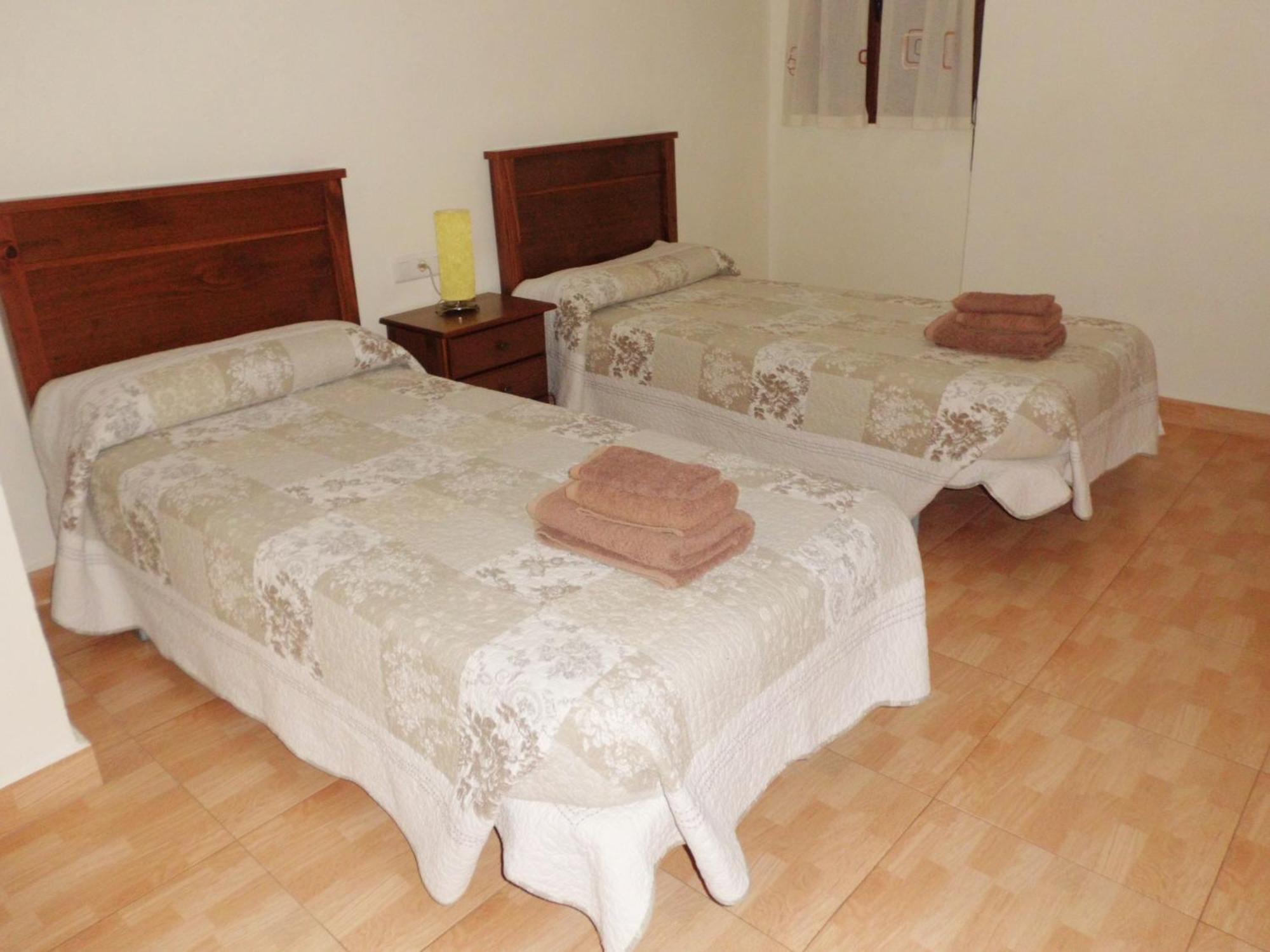 Hostal Abastos Valensiya Dış mekan fotoğraf