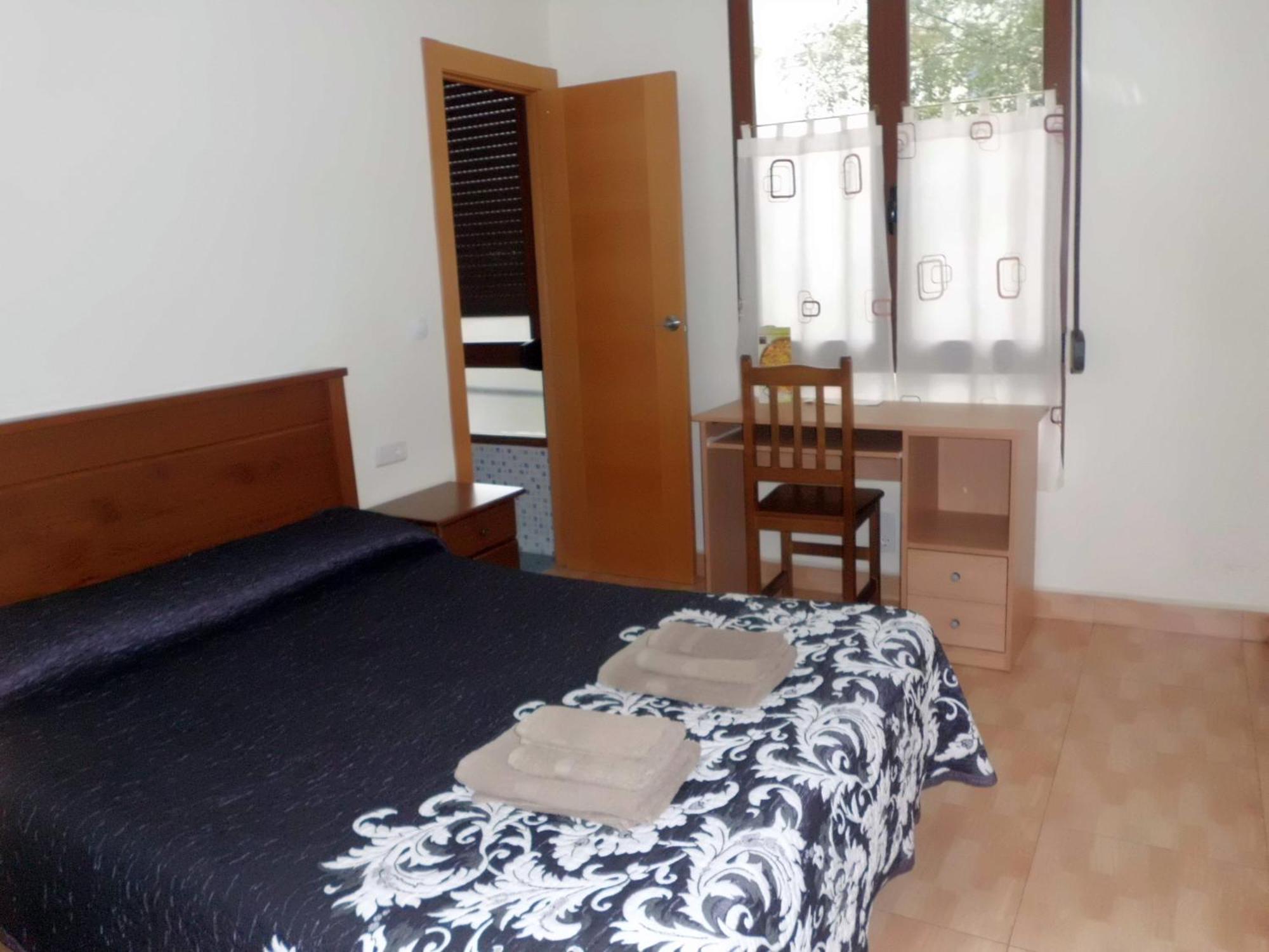 Hostal Abastos Valensiya Dış mekan fotoğraf