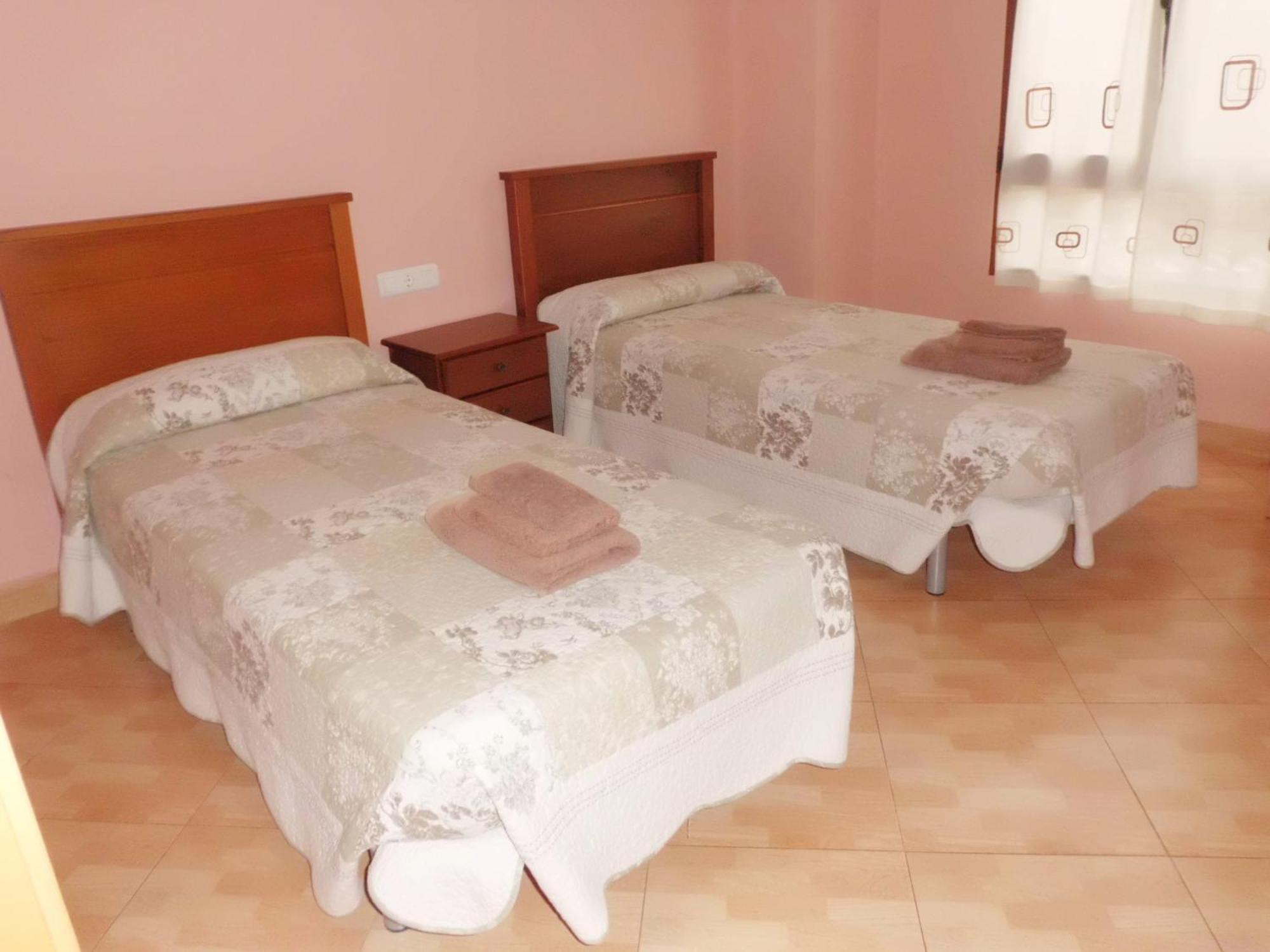 Hostal Abastos Valensiya Dış mekan fotoğraf