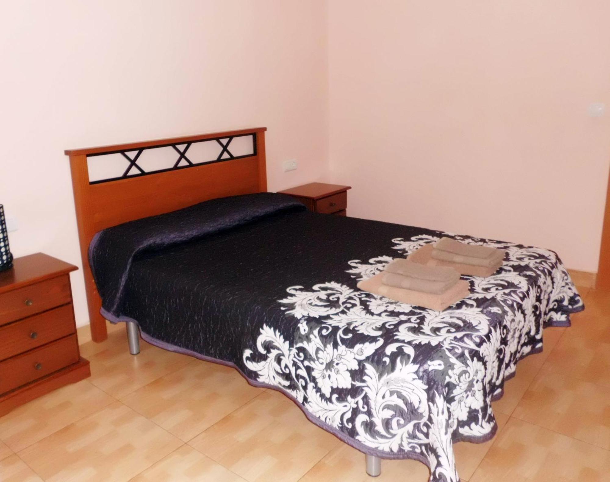 Hostal Abastos Valensiya Dış mekan fotoğraf