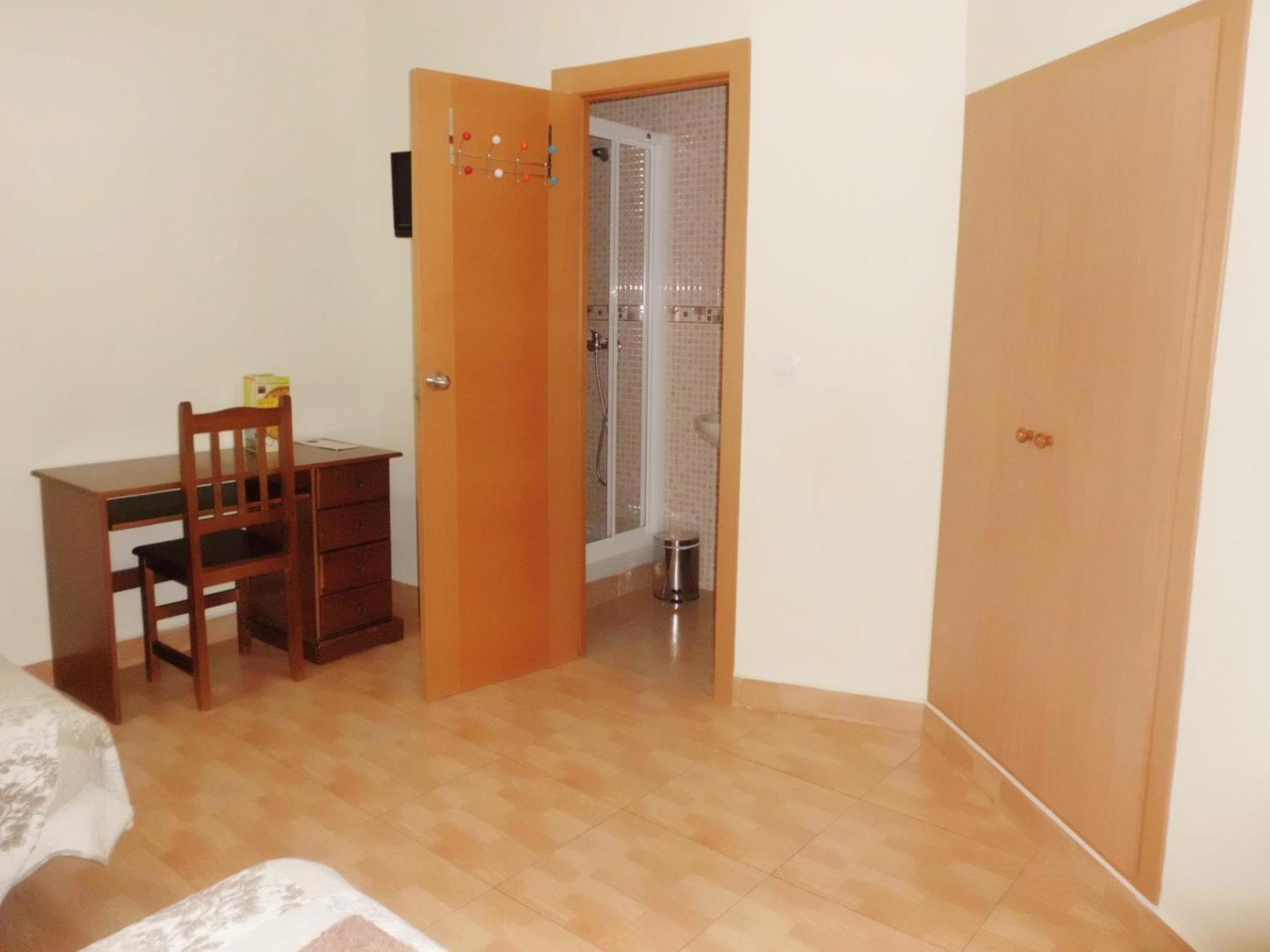 Hostal Abastos Valensiya Dış mekan fotoğraf