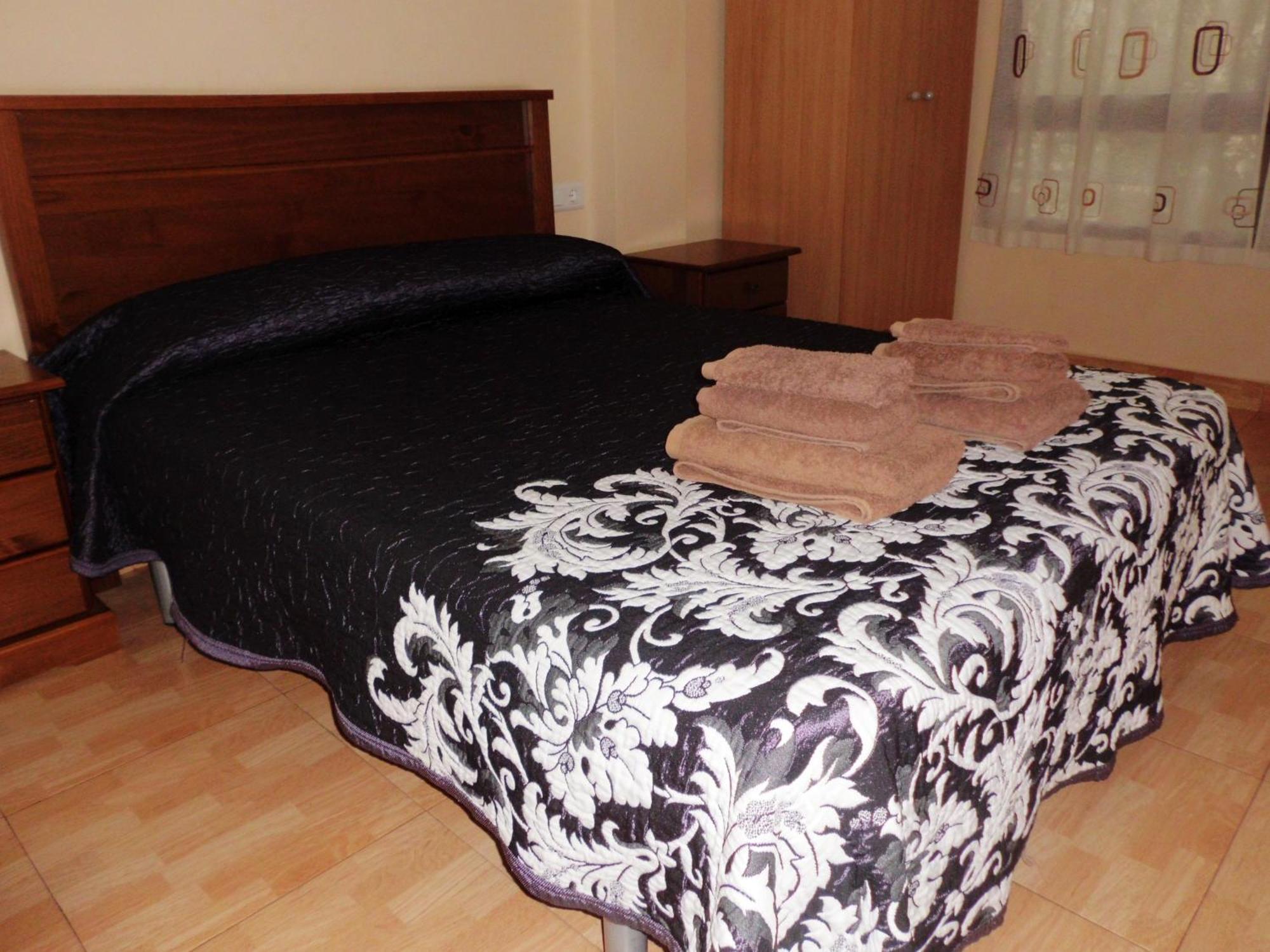 Hostal Abastos Valensiya Dış mekan fotoğraf