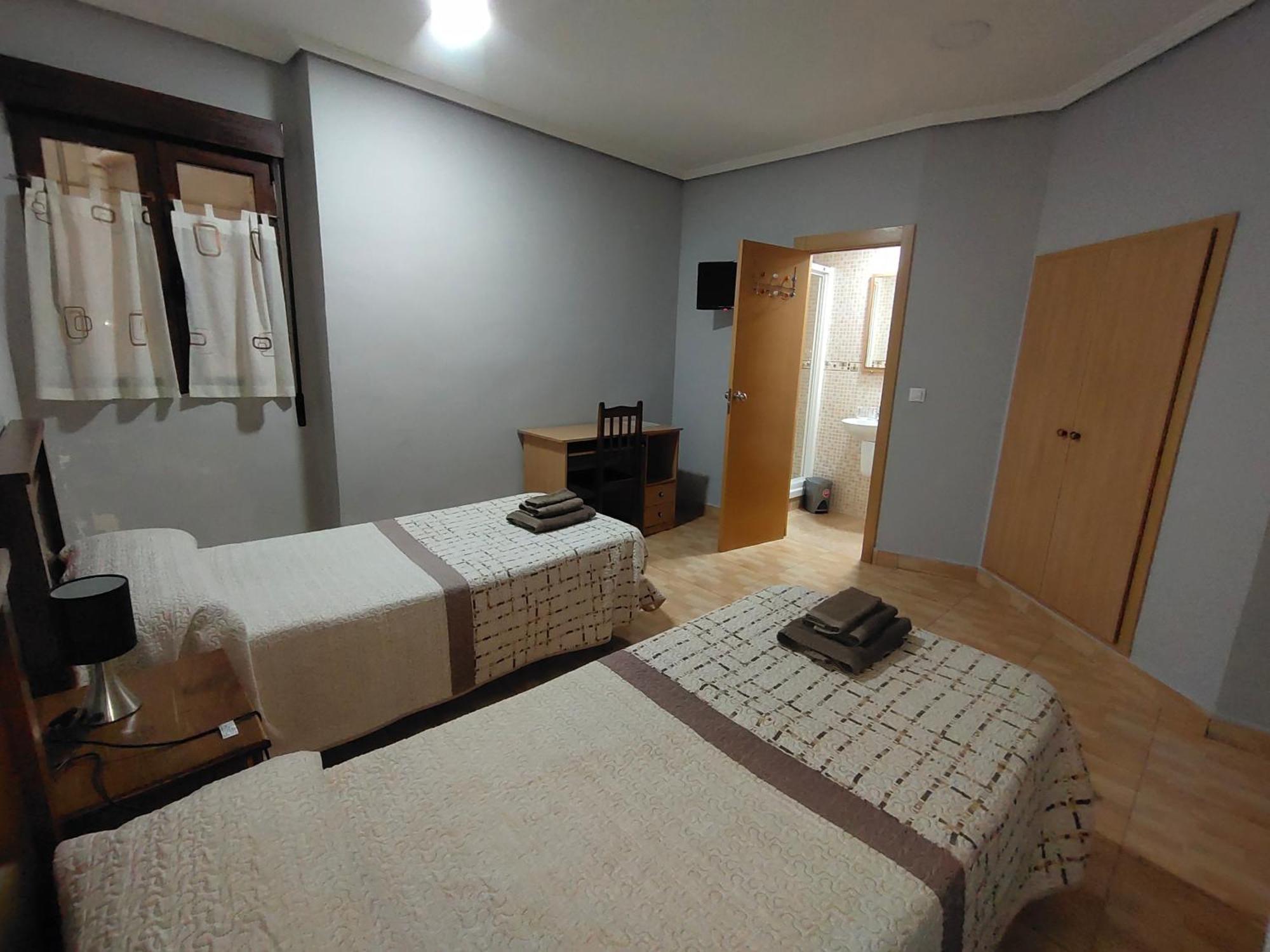 Hostal Abastos Valensiya Dış mekan fotoğraf